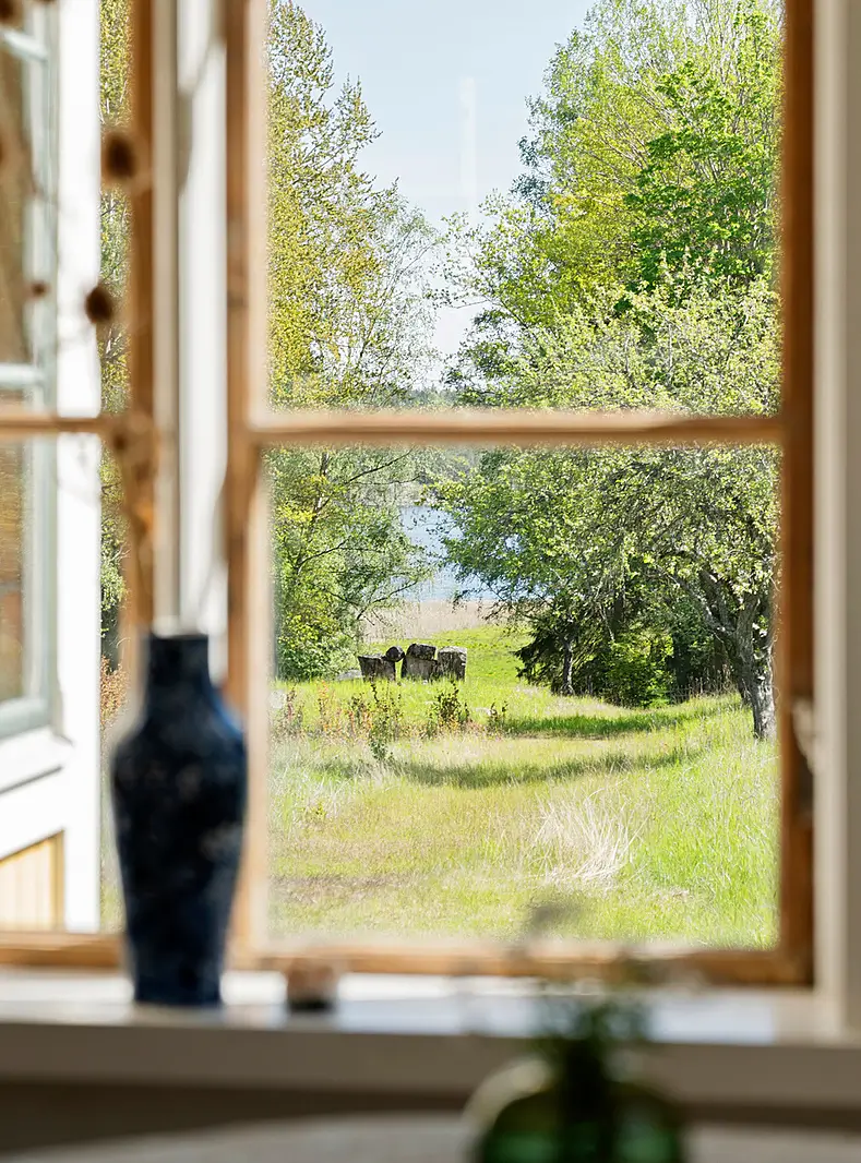 turn-of-the-century-villa-swedish-island-lovon-nordbu