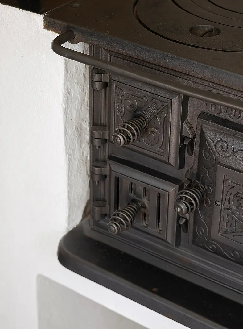 turn-of-the-century-villa-swedish-island-lovon-nordbu